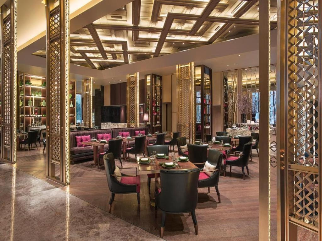New World Guiyang Hotel מראה חיצוני תמונה