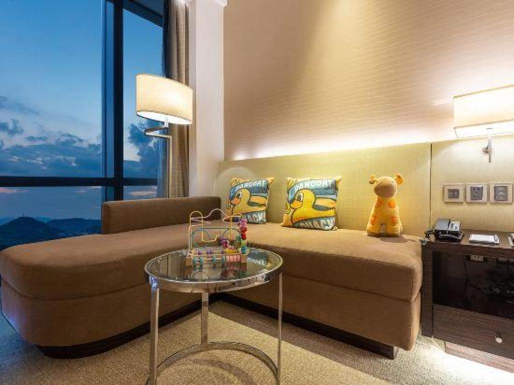 New World Guiyang Hotel מראה חיצוני תמונה