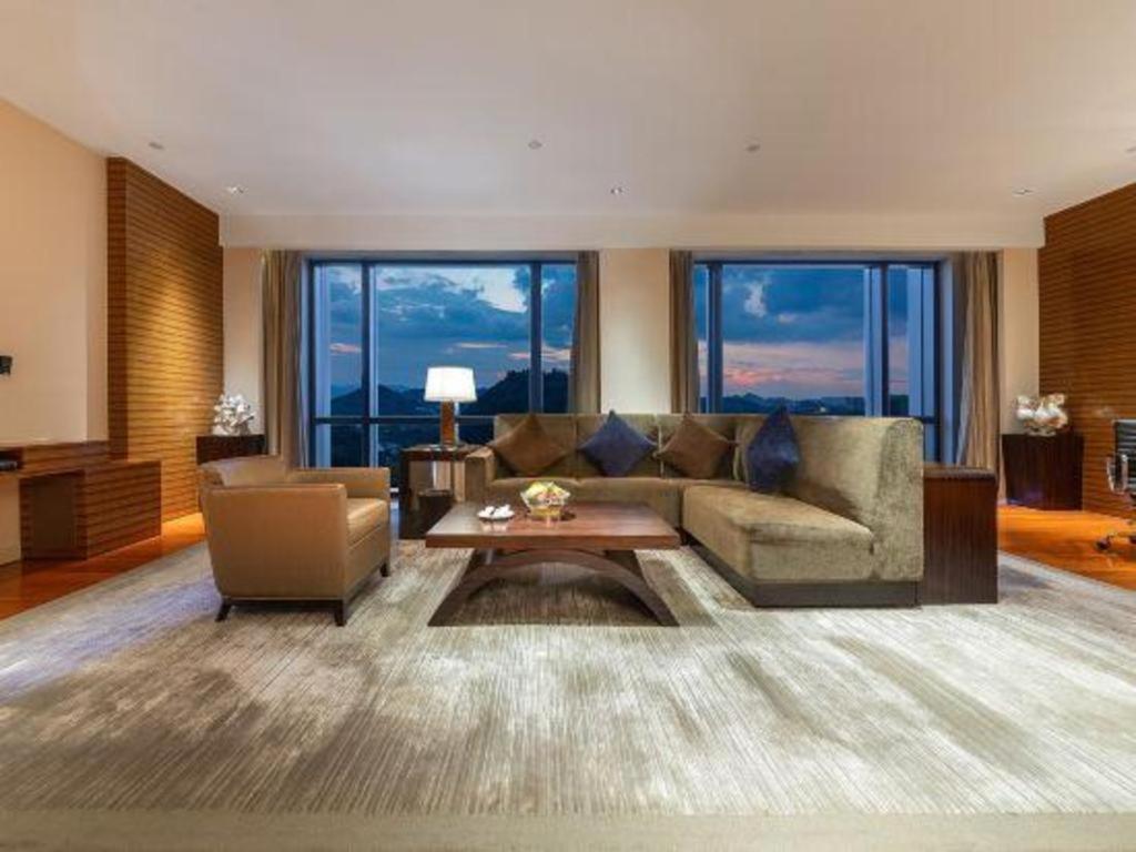 New World Guiyang Hotel מראה חיצוני תמונה