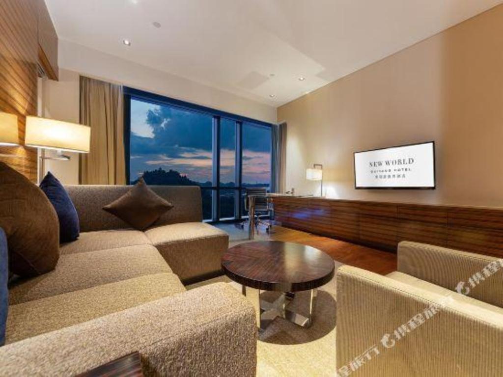 New World Guiyang Hotel מראה חיצוני תמונה