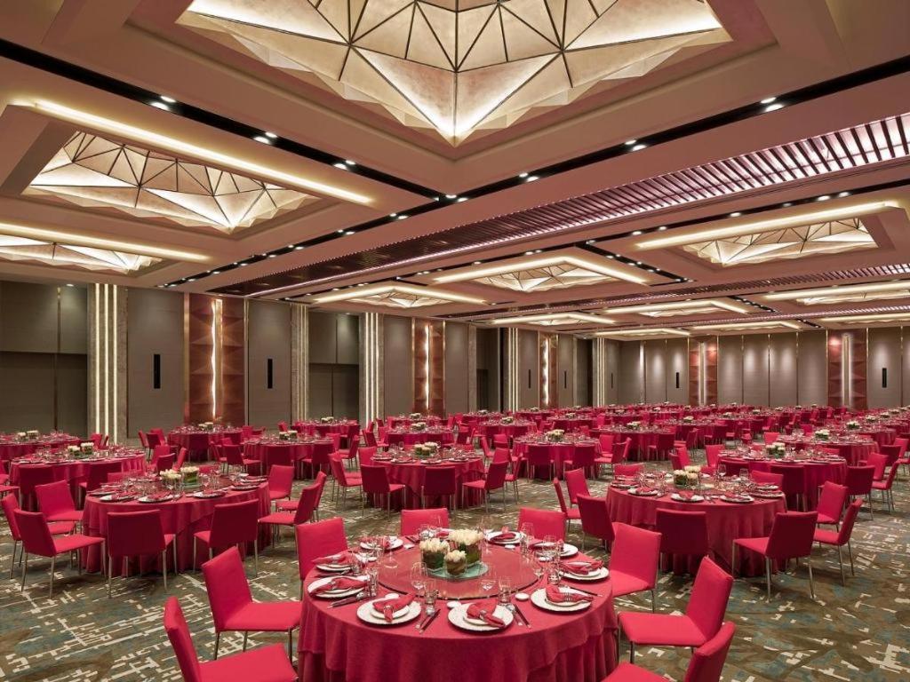 New World Guiyang Hotel מראה חיצוני תמונה