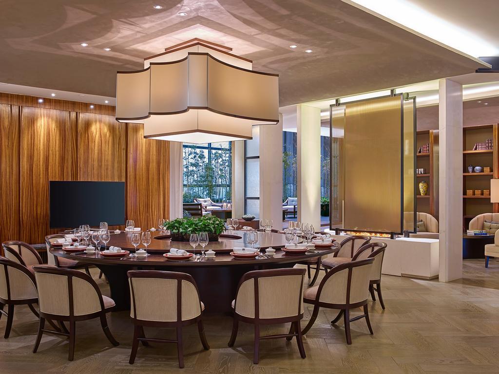 New World Guiyang Hotel מראה חיצוני תמונה